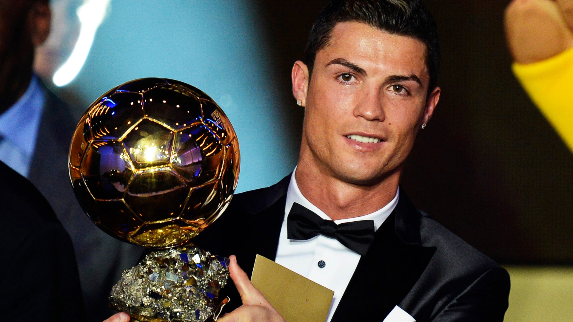 Những thách thức và đối thủ của Ronaldo trong cuộc đua giành Quả bóng vàng